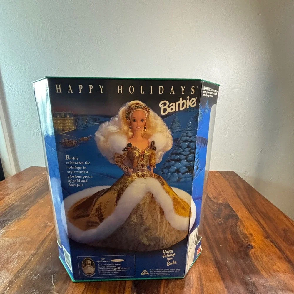 Mattel Happy Holidays Barbie 1994 Special Edition Gold Gown Doll 12155 NIB